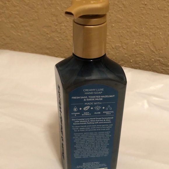 NWT Bath & Body Works White Barn Vanilla Sage Creamy Luxe Hand Soap. 8 ounces - Picture 4 of 5